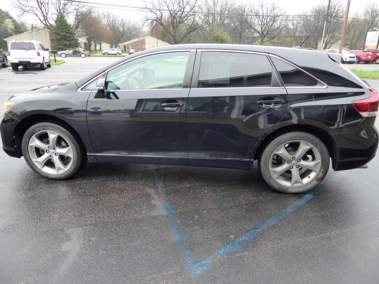 Toyota Venza LE V6 AWD 2014