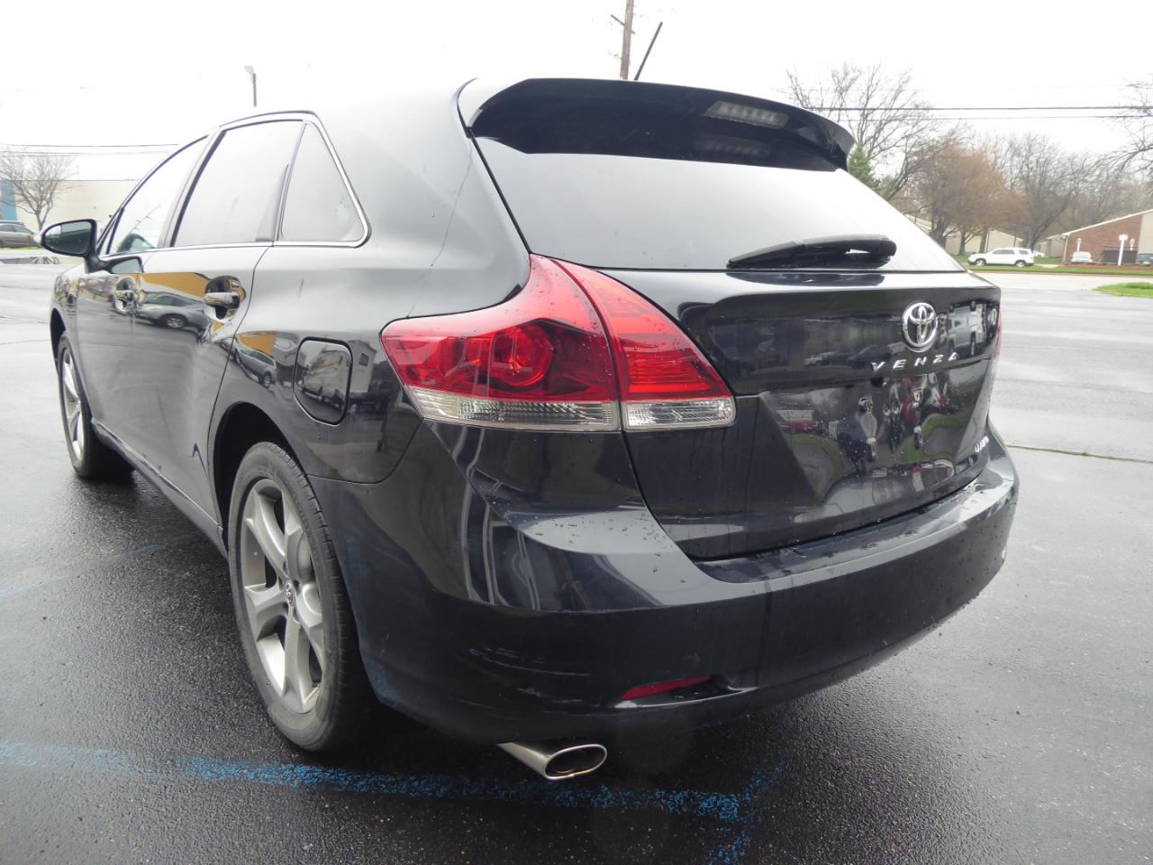 Toyota Venza LE V6 AWD 2014