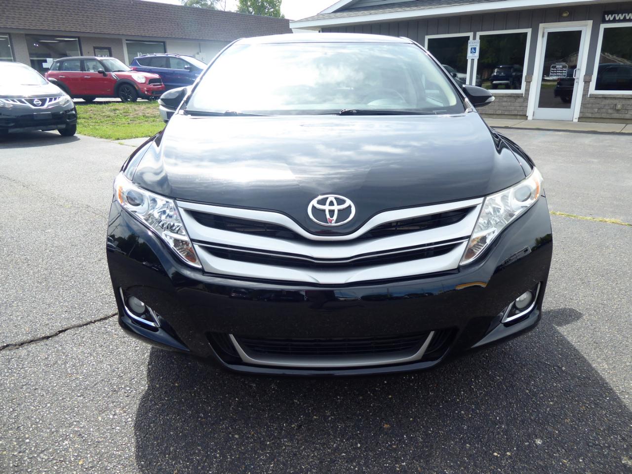 Toyota Venza LE V6 AWD 2014
