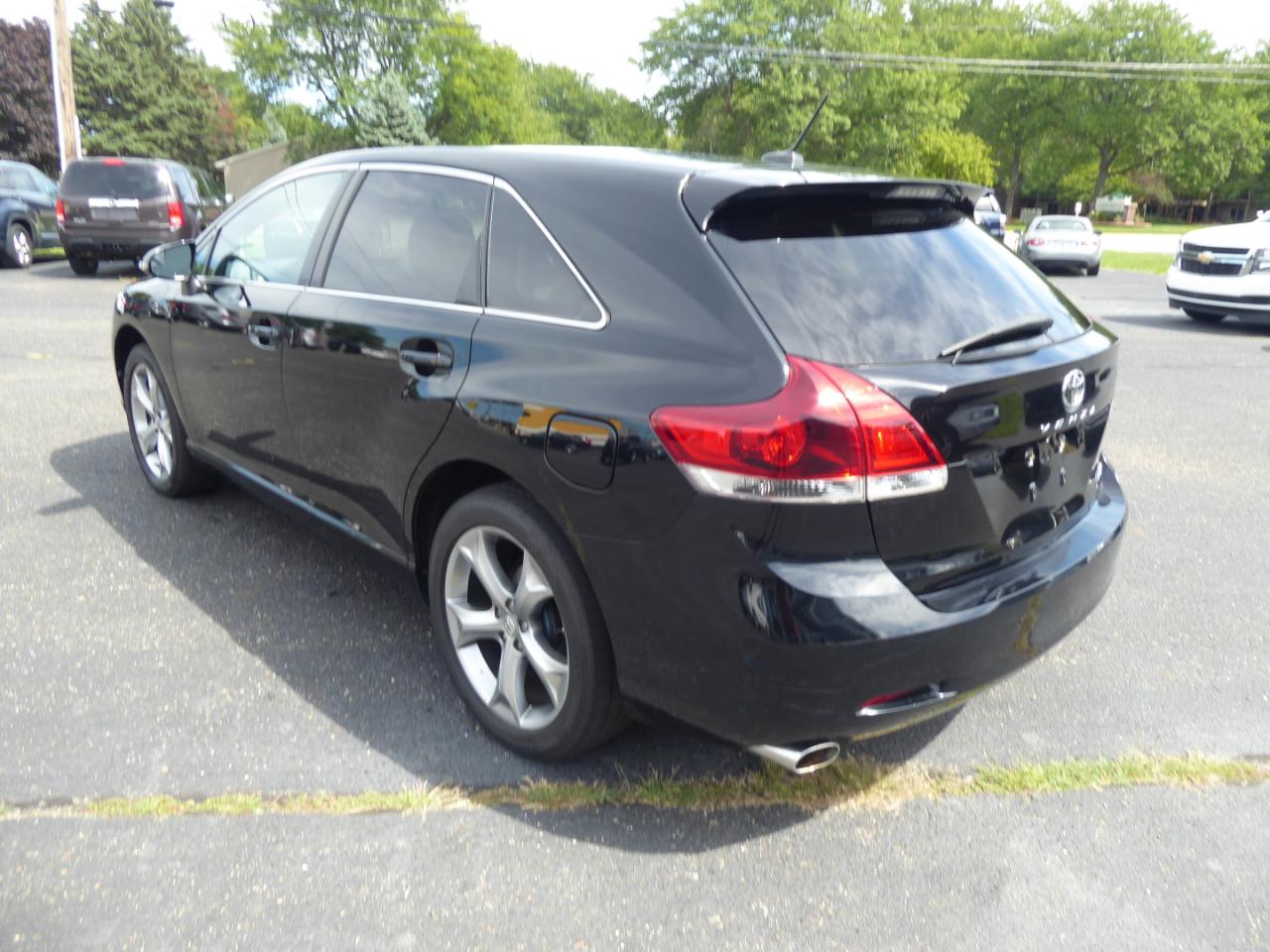 Toyota Venza LE V6 AWD 2014