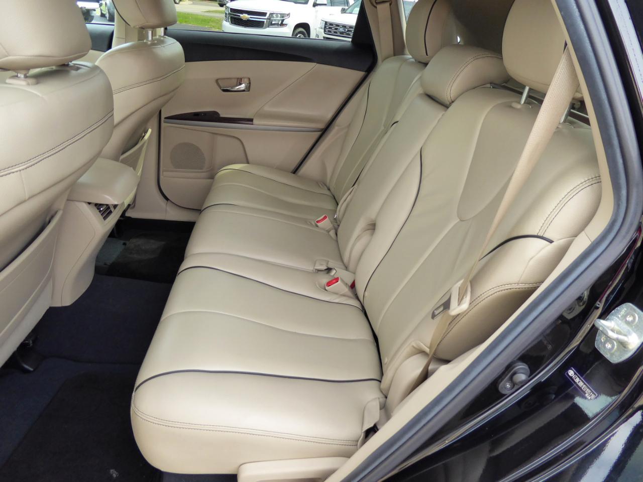 Toyota Venza LE V6 AWD 2014