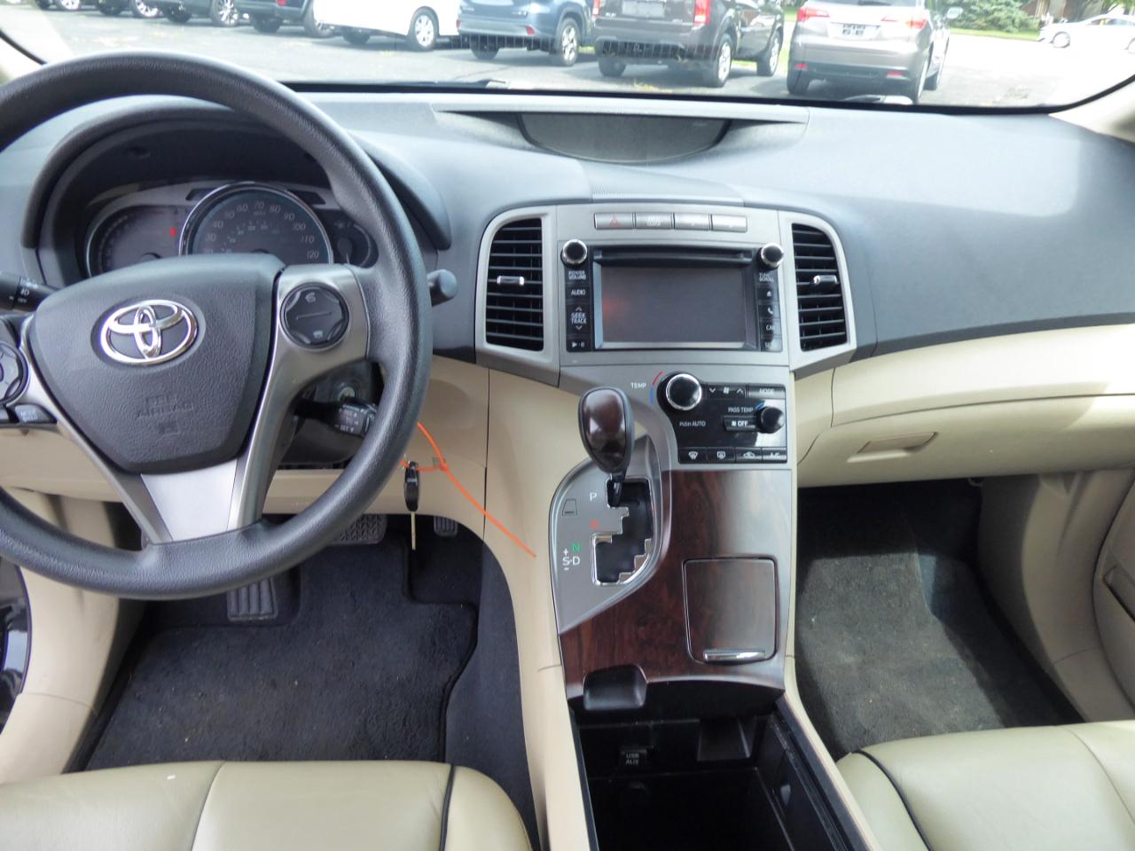 Toyota Venza LE V6 AWD 2014