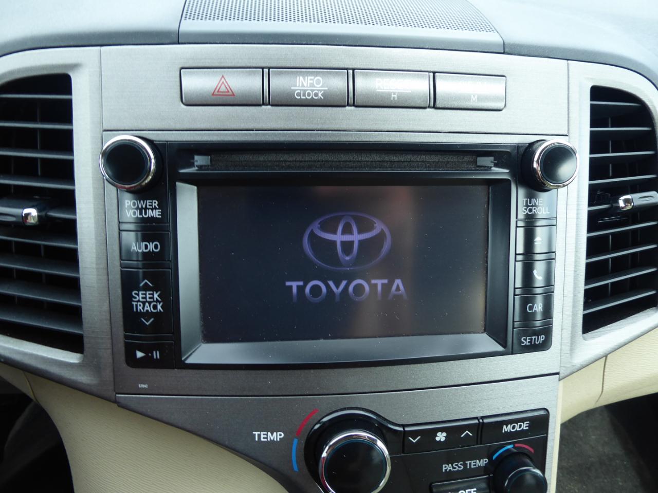 Toyota Venza LE V6 AWD 2014