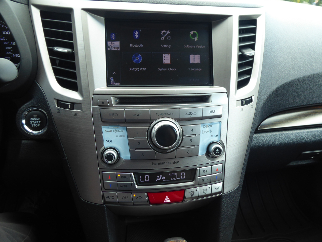 2014 Subaru Outback 2.5i Limited photo 12