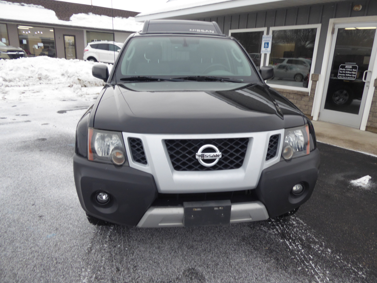 Nissan Xterra S 4WD 2012