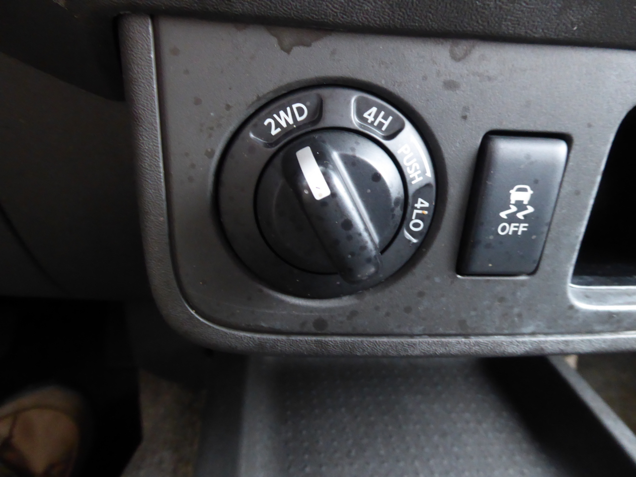 Nissan Xterra S 4WD 2012