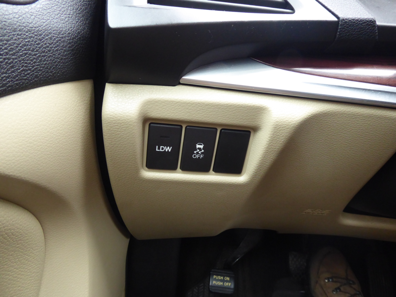 Acura MDX SH-AWD 6-Spd AT w/Tech Package 2014