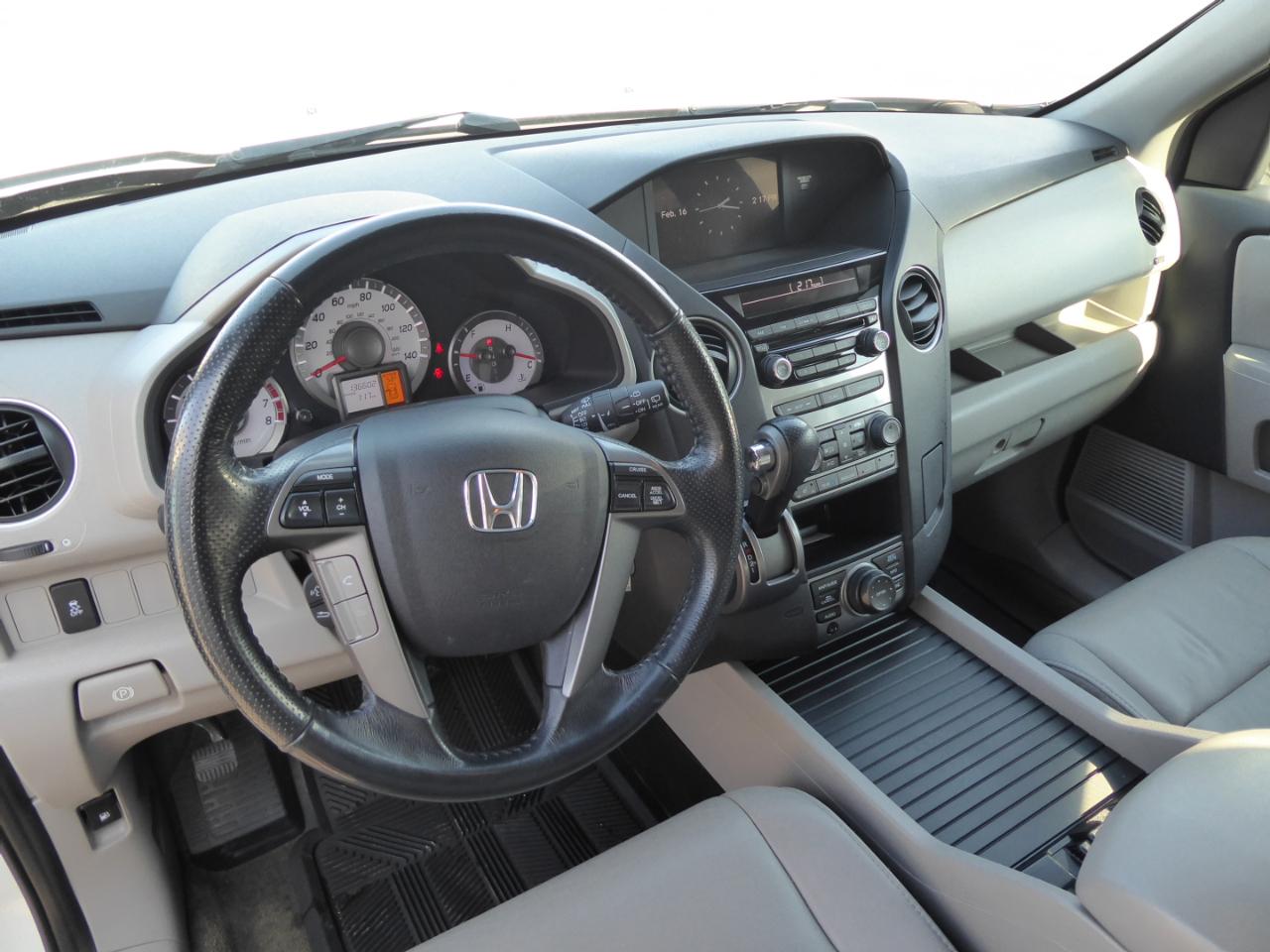 Honda Pilot EX-L 4WD 5-Spd AT with Navigation 2014