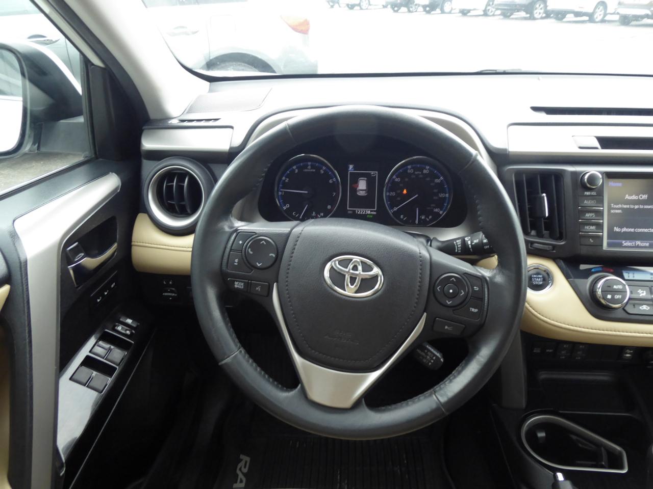 Toyota RAV4 Limited AWD 2017