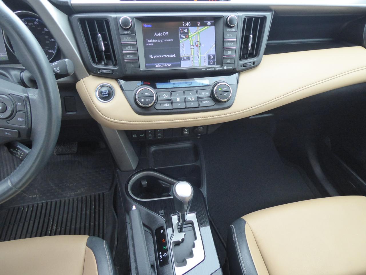 Toyota RAV4 Limited AWD 2017