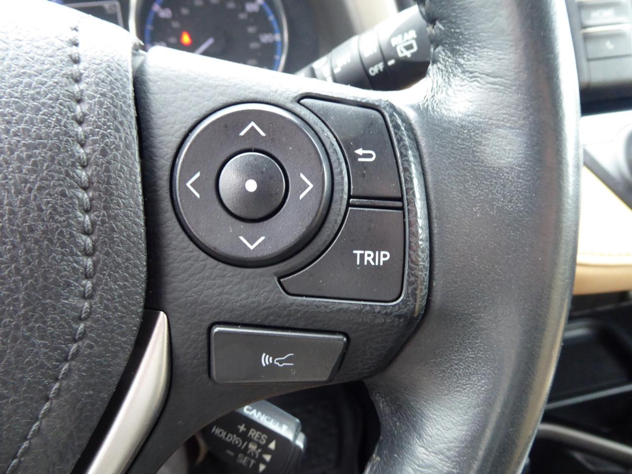 Toyota RAV4 Limited AWD 2017