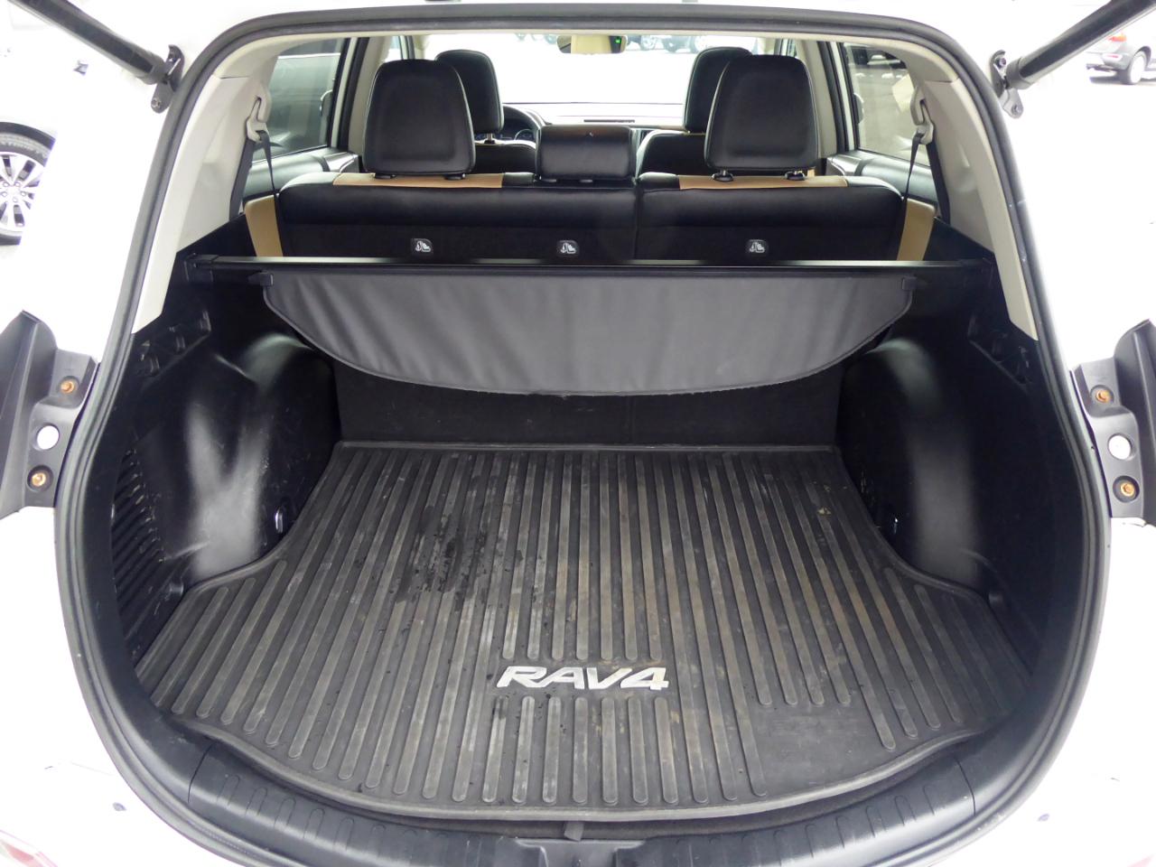 Toyota RAV4 Limited AWD 2017