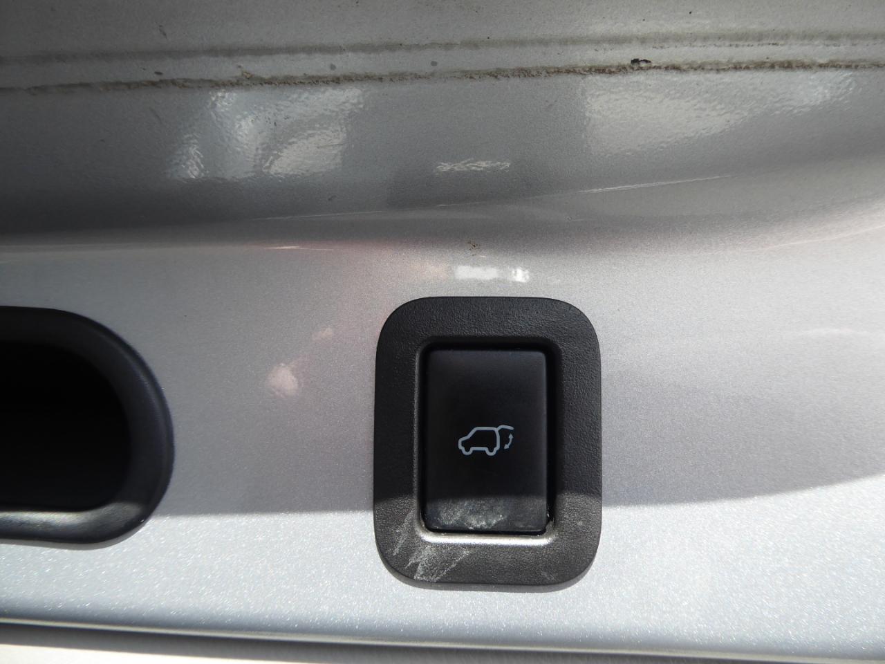 Toyota Highlander LE AWD V6 2015