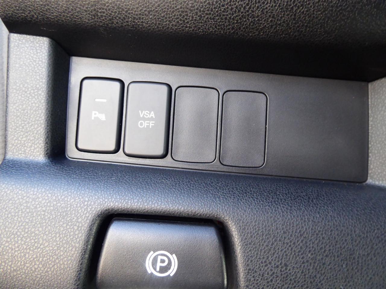 Honda Pilot Touring 4WD 5-Spd AT with DVD 2011