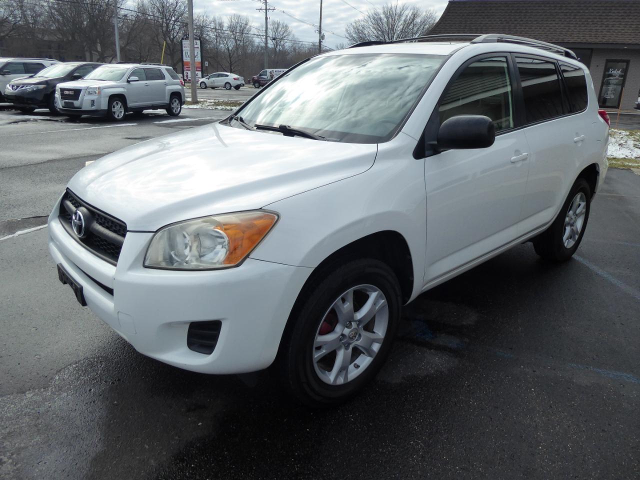 Toyota RAV4 Base I4 4WD 2012