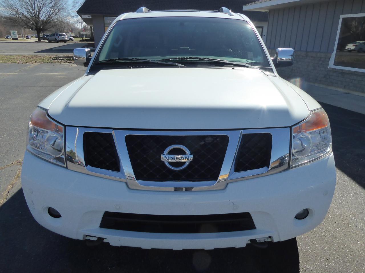Nissan Armada Platinum 4WD 2015