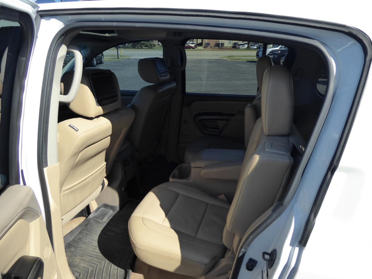 Nissan Armada Platinum 4WD 2015