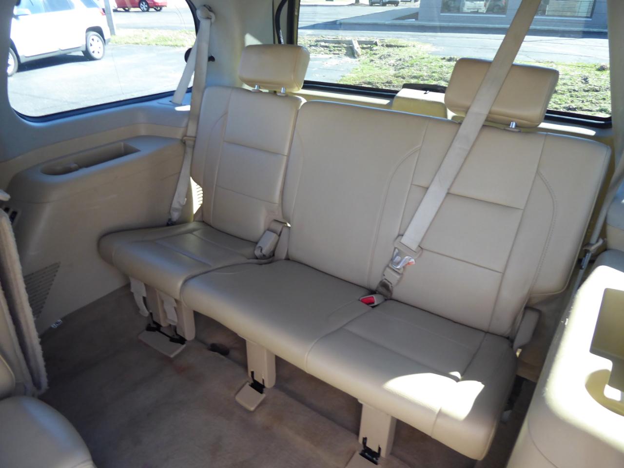 Nissan Armada Platinum 4WD 2015