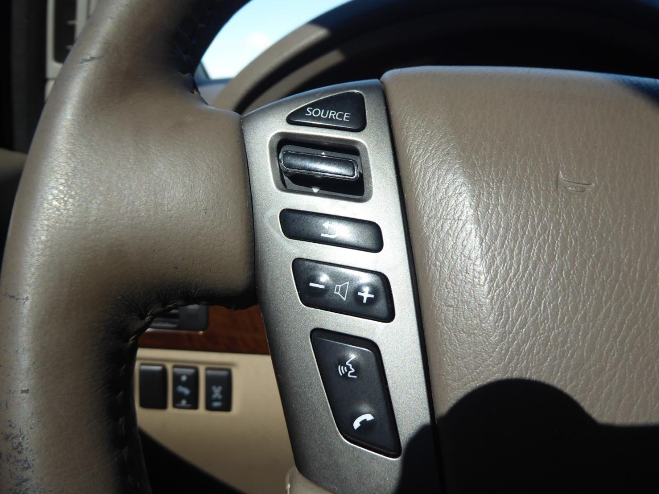 Nissan Armada Platinum 4WD 2015