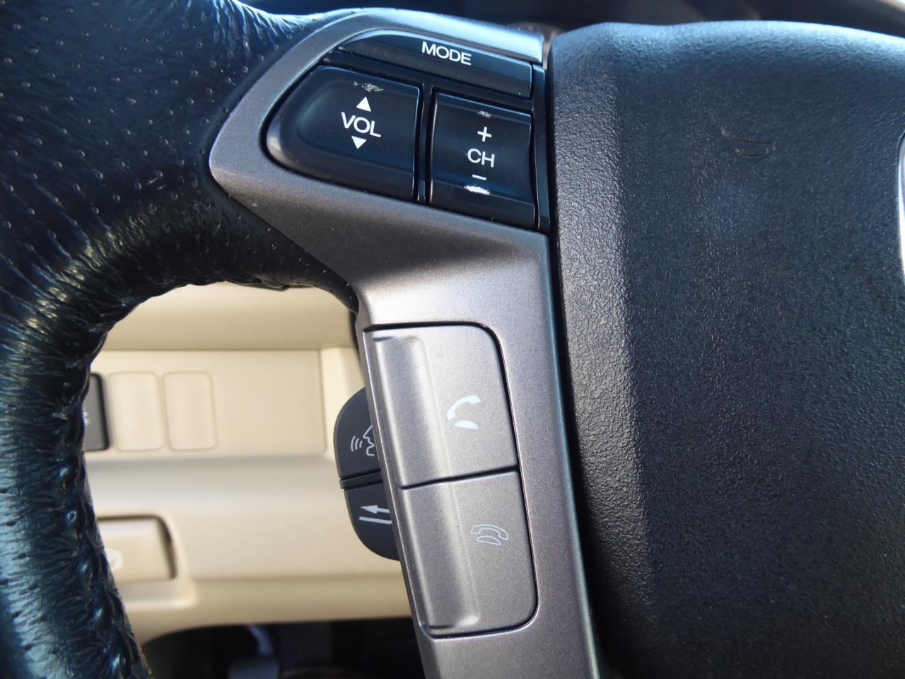 Honda Pilot EX-L 4WD 5-Spd AT 2012