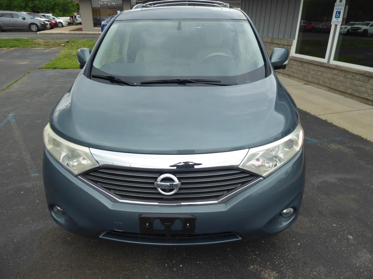 Nissan Quest 3.5 LE 2013