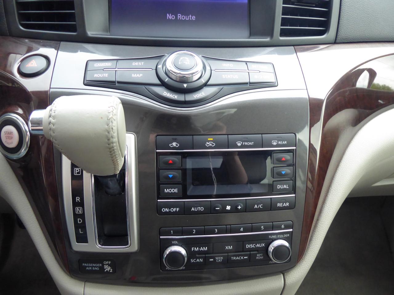 Nissan Quest 3.5 LE 2013