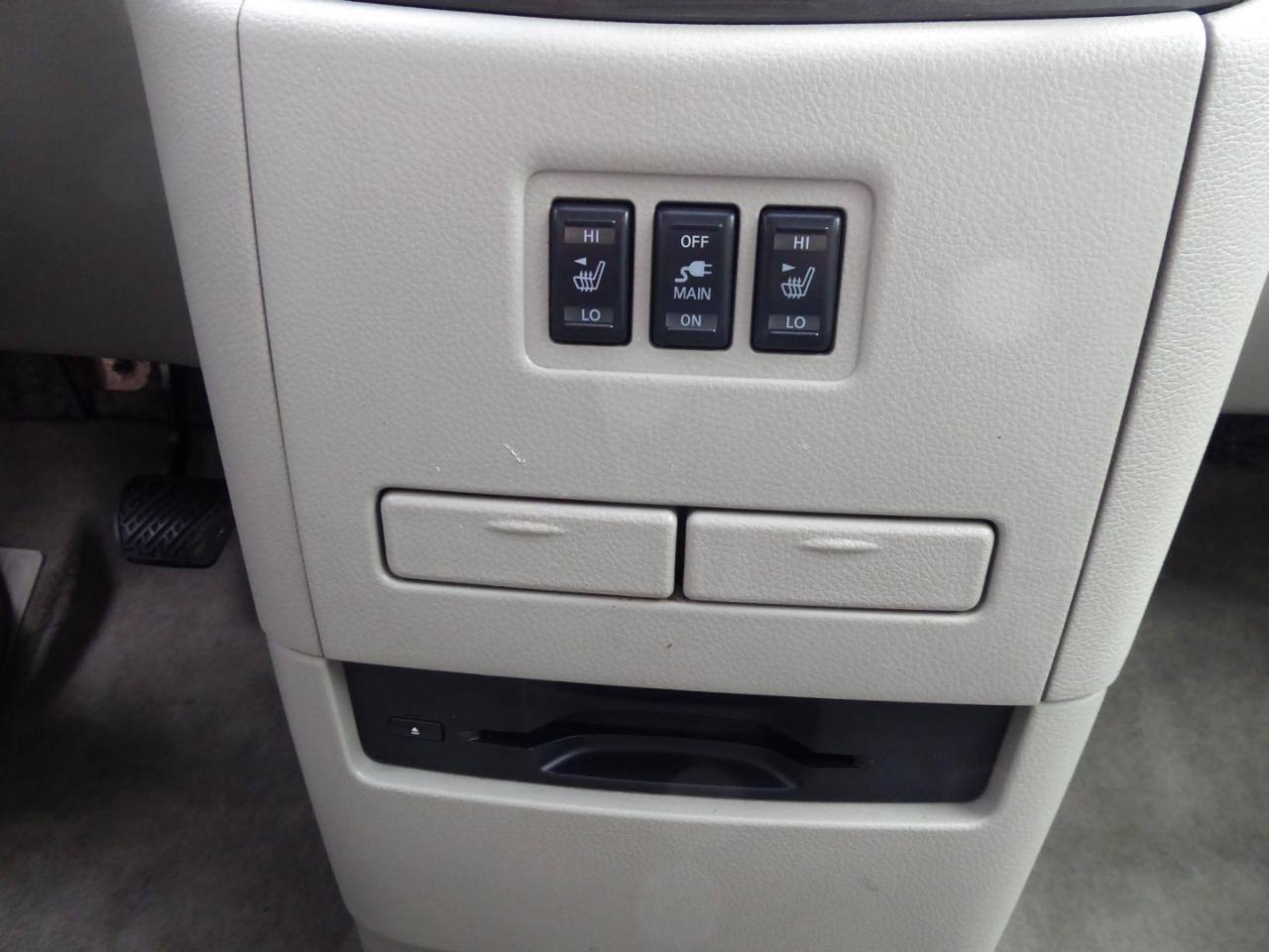 Nissan Quest 3.5 LE 2013