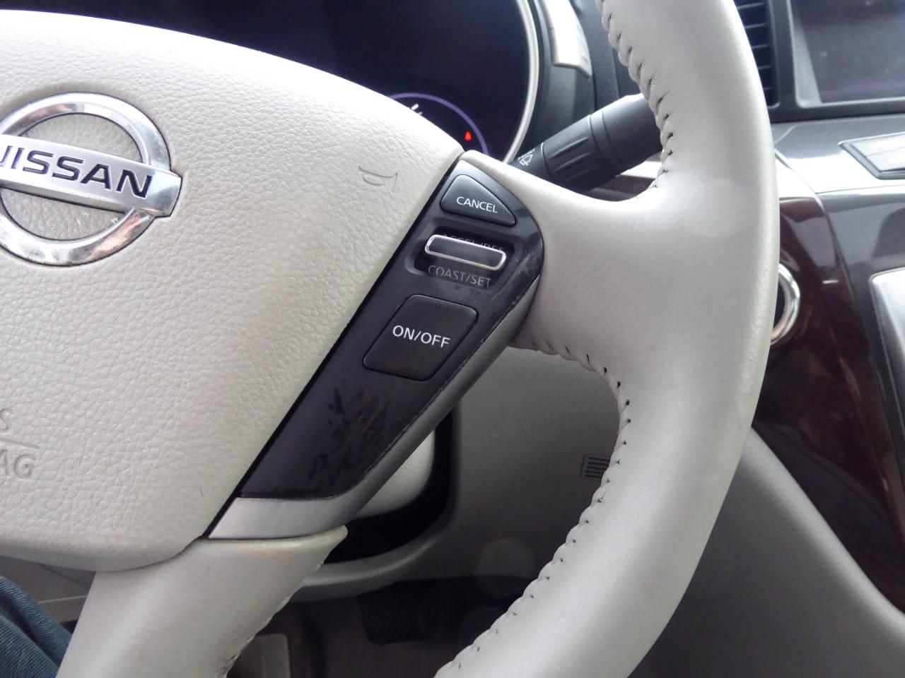 Nissan Quest 3.5 LE 2013