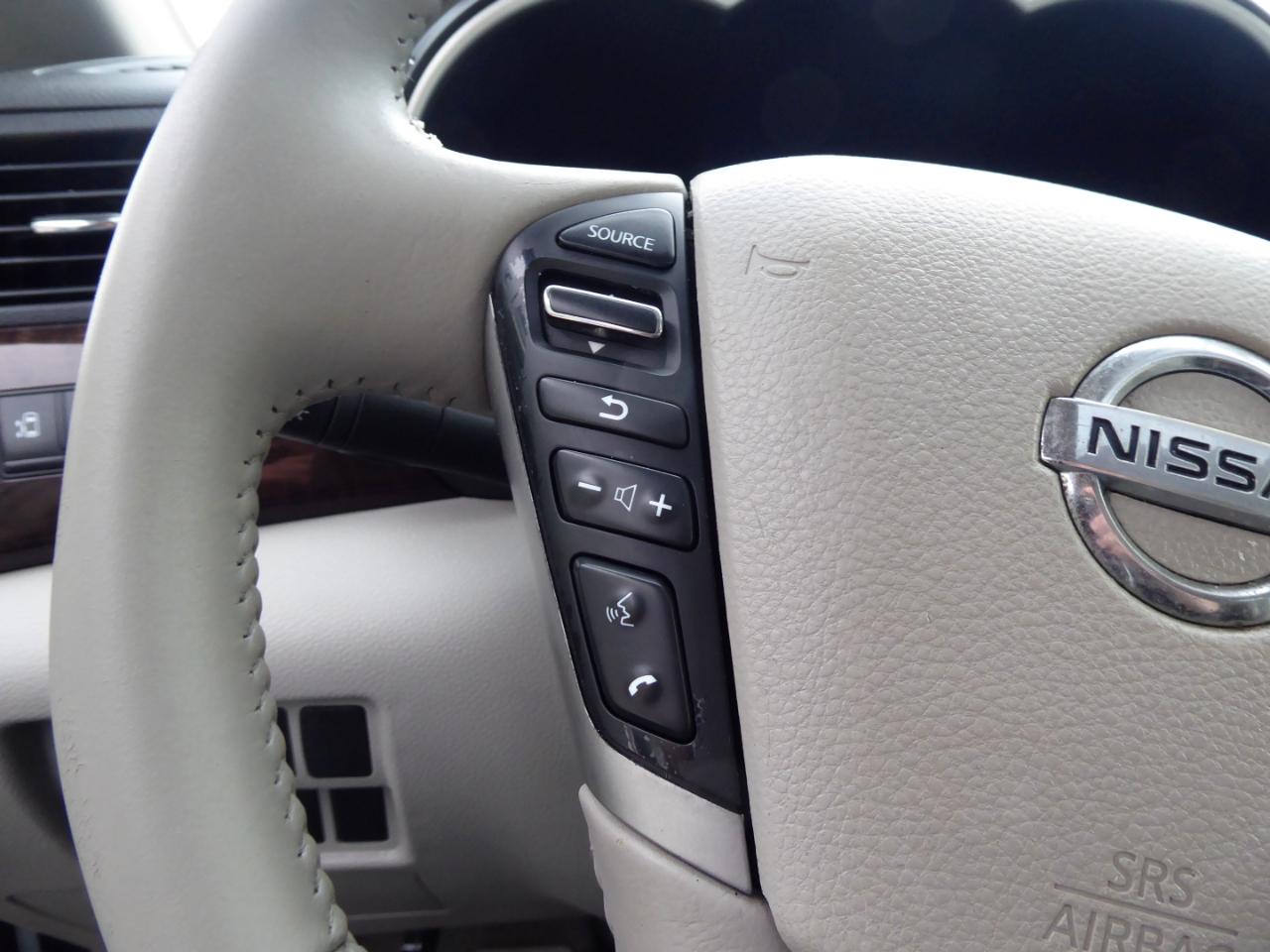 Nissan Quest 3.5 LE 2013
