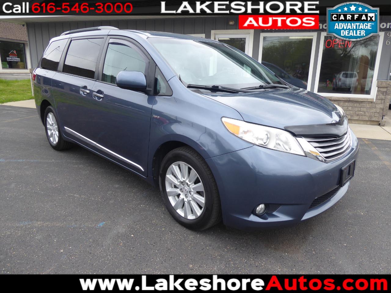 2017 Toyota Sienna XLE 7-Passenger AWD