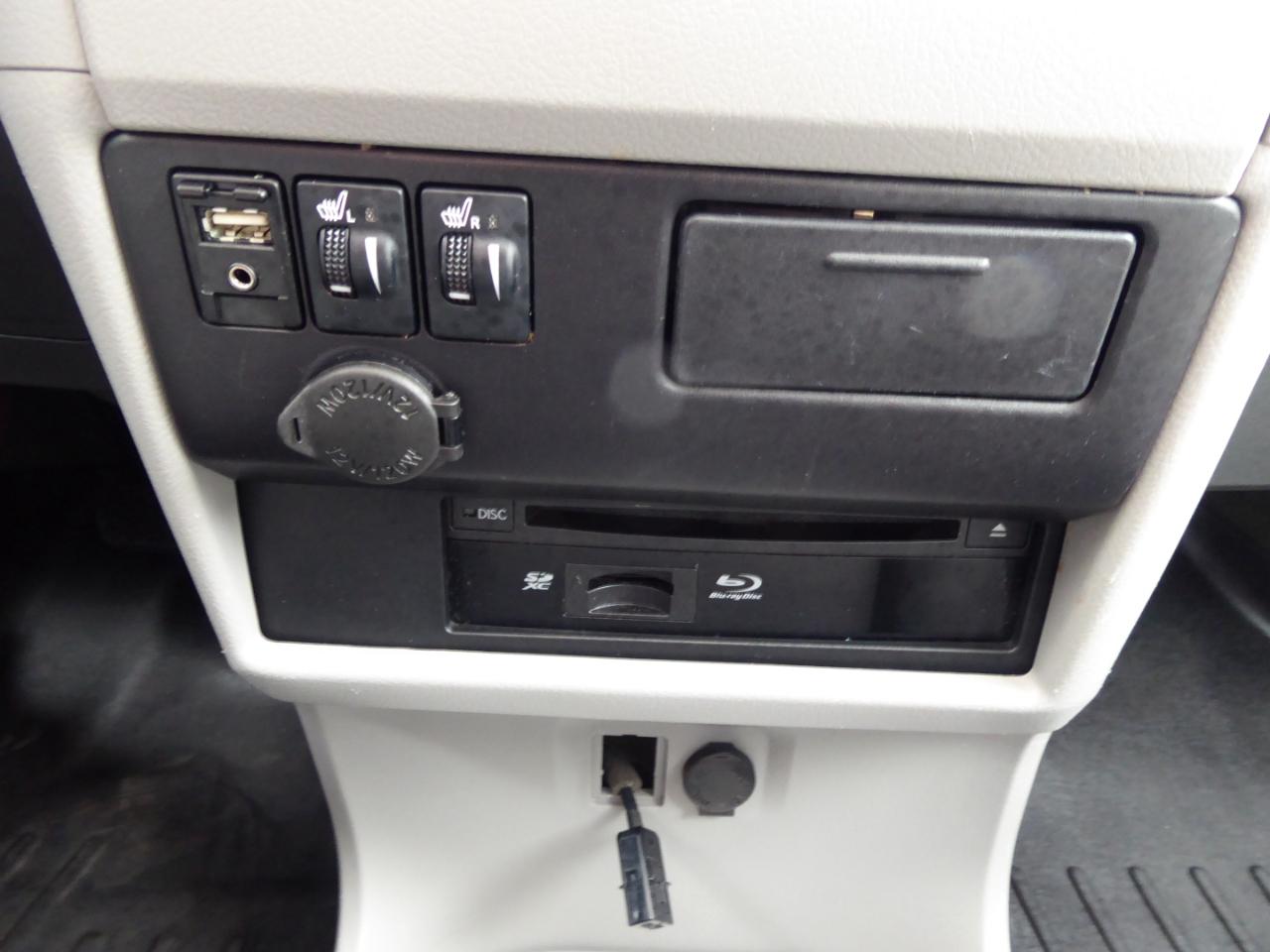 Toyota Sienna XLE 7-Passenger AWD 2017