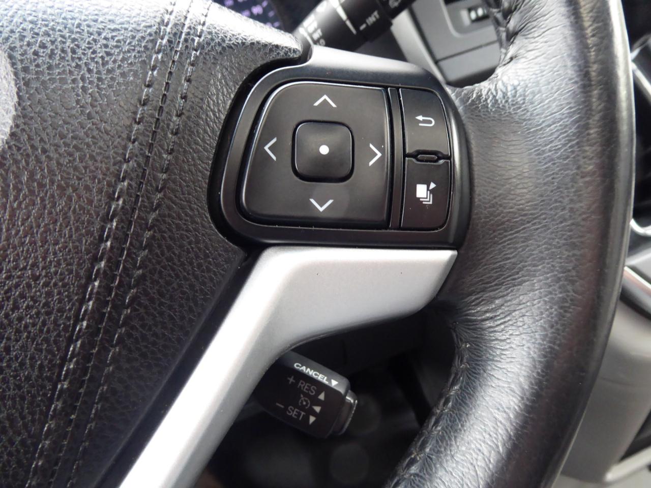 Toyota Sienna XLE 7-Passenger AWD 2017
