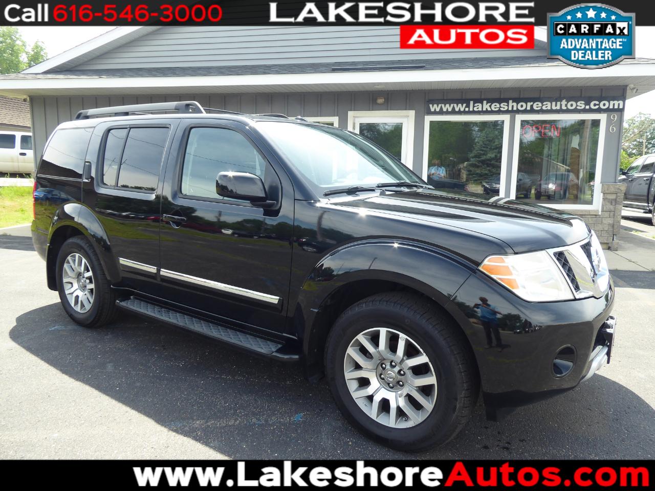 Nissan Pathfinder LE 4WD 2012