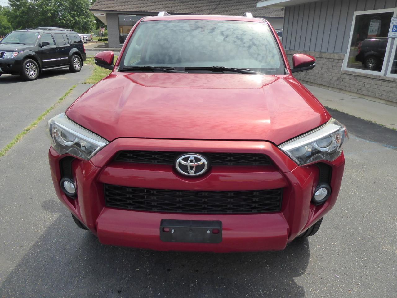 Toyota 4Runner SR5 4WD 2015