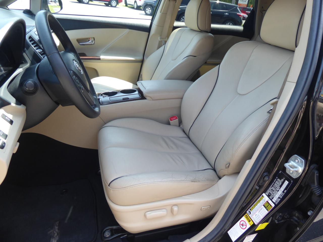 Toyota Venza XLE V6 AWD 2014