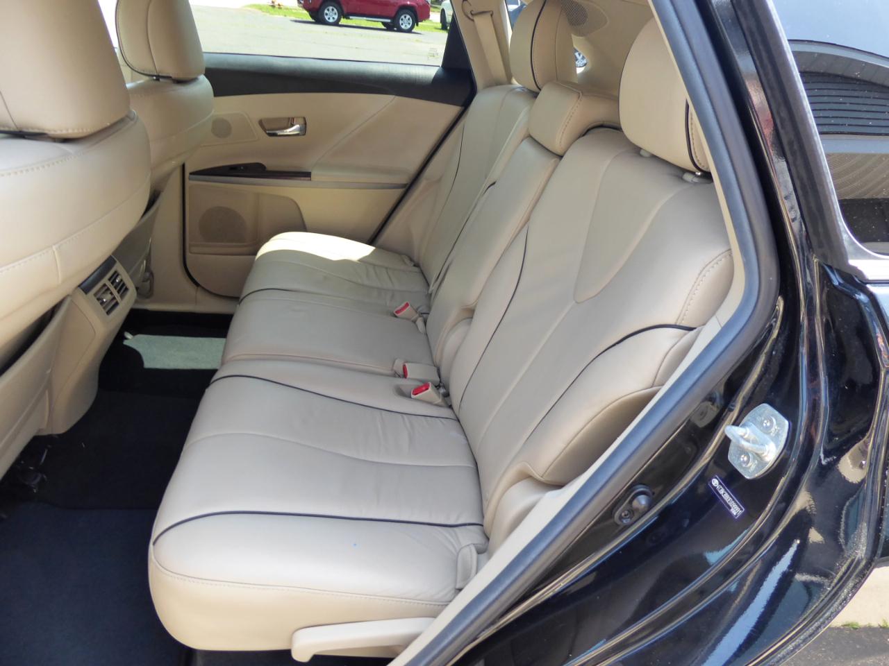 Toyota Venza XLE V6 AWD 2014