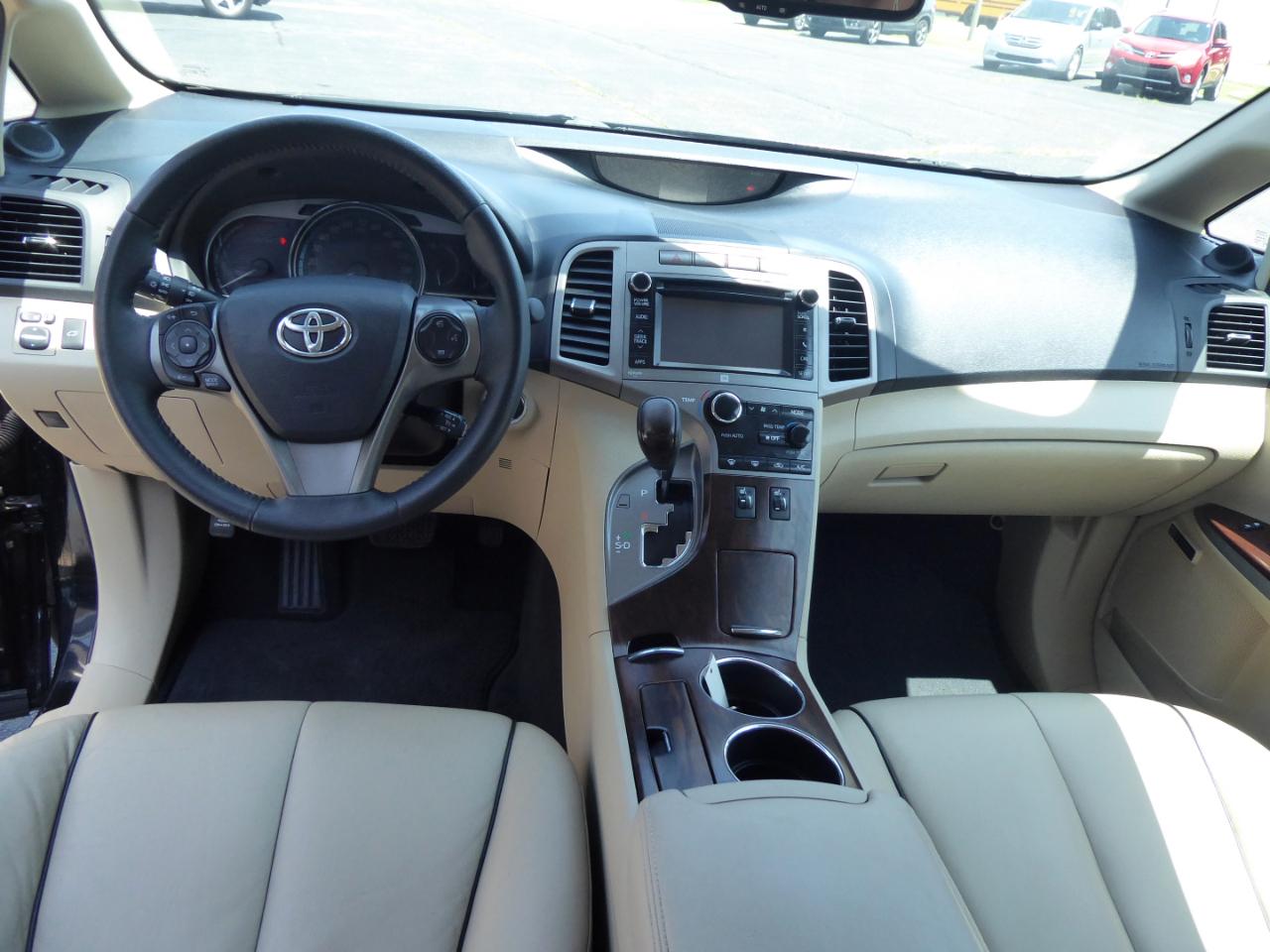 Toyota Venza XLE V6 AWD 2014