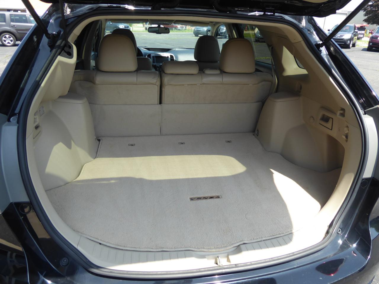 Toyota Venza XLE V6 AWD 2014