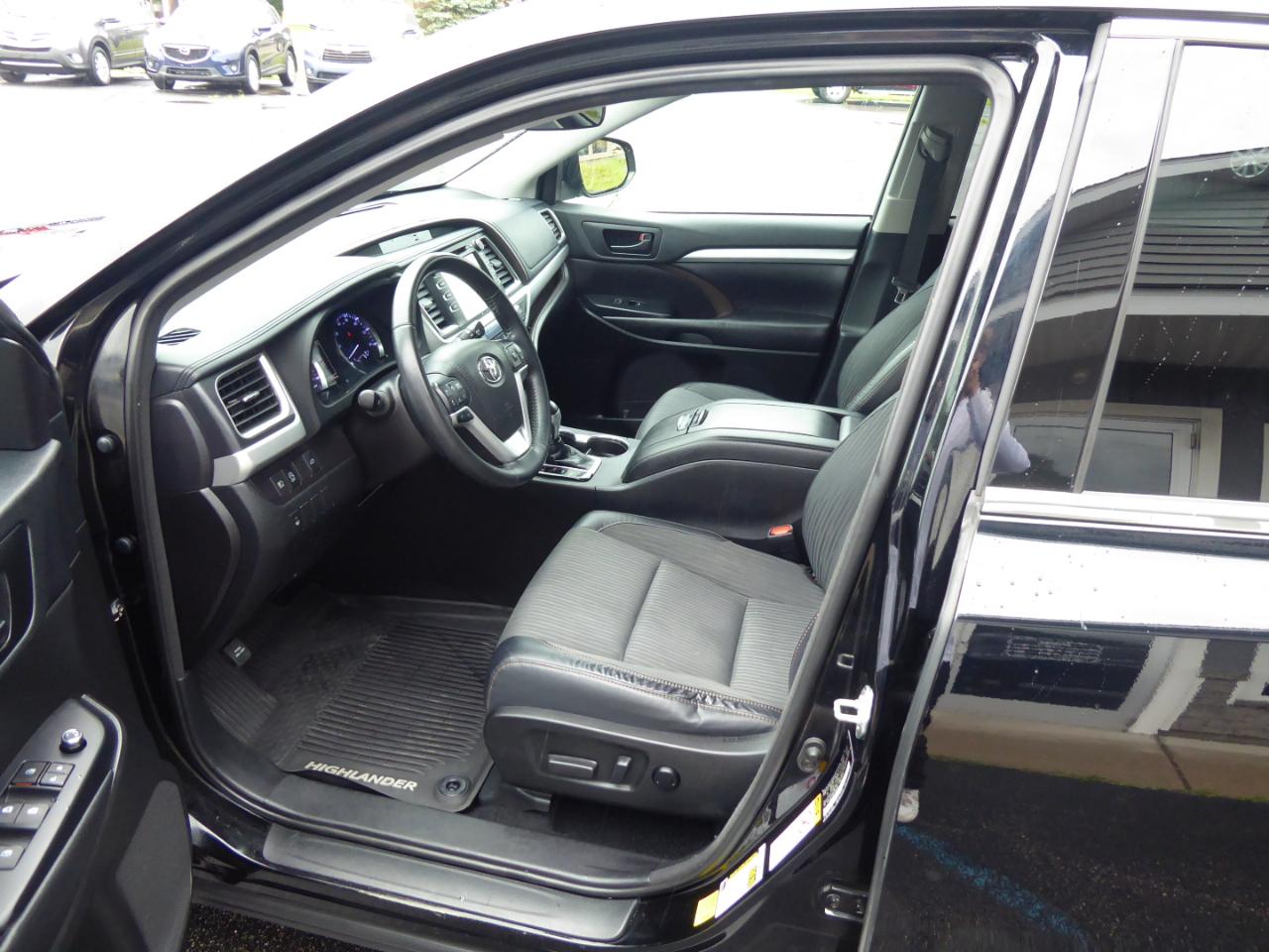 Toyota Highlander LE Plus AWD V6 2018