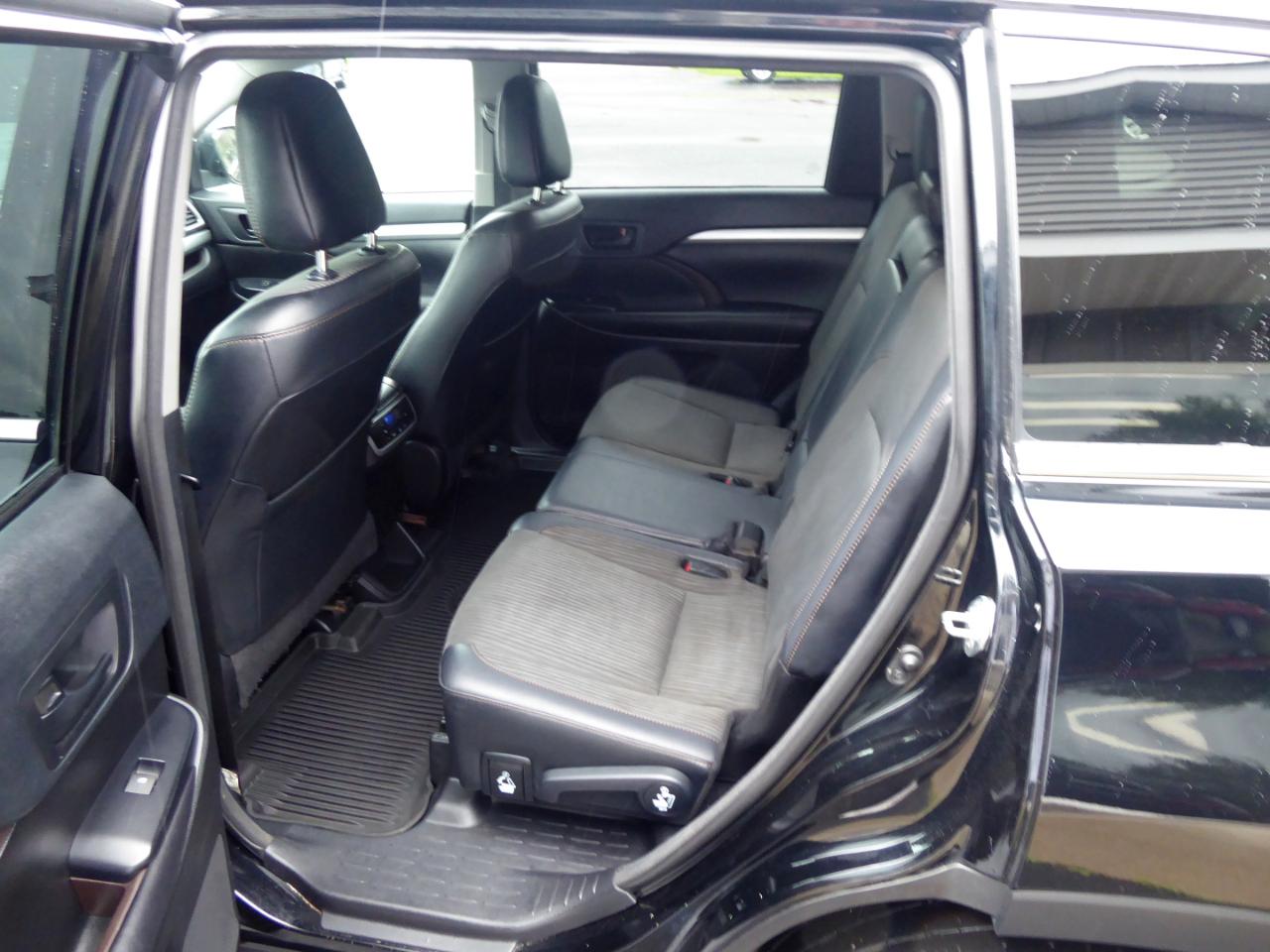 Toyota Highlander LE Plus AWD V6 2018