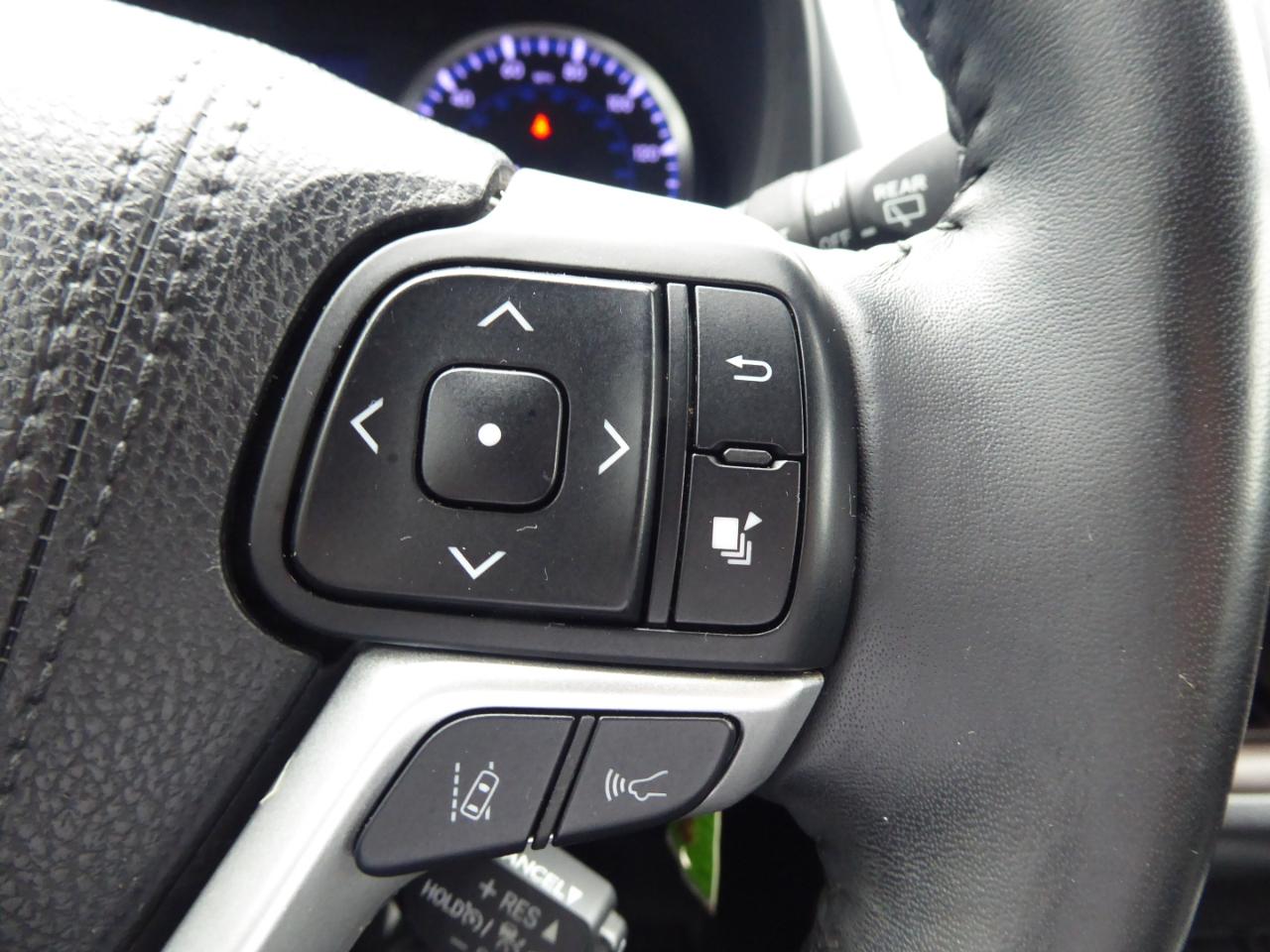 Toyota Highlander LE Plus AWD V6 2018