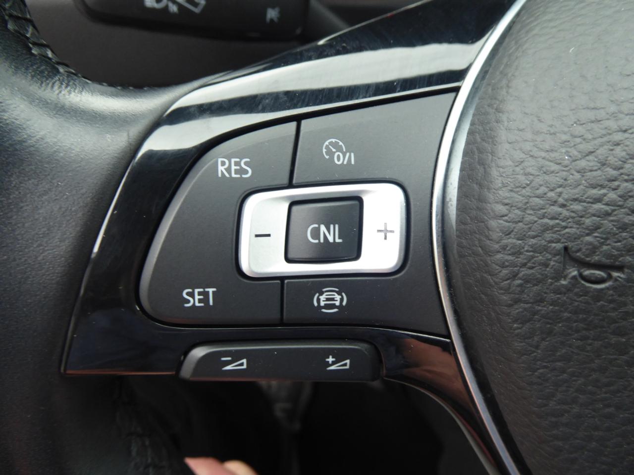 Volkswagen Tiguan SE 4Motion AWD 2019