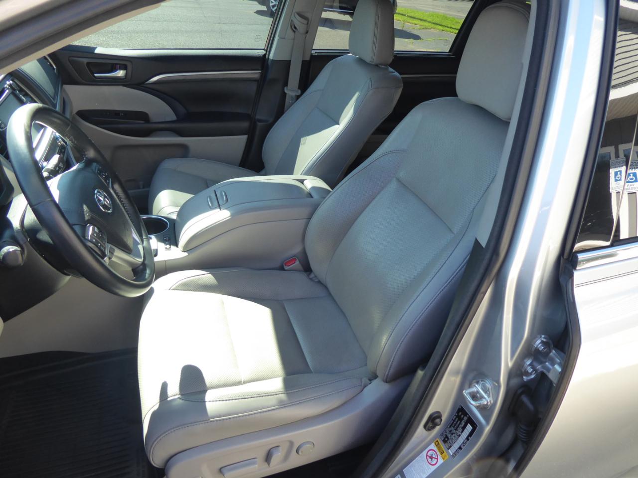 Toyota Highlander Limited AWD V6 2017