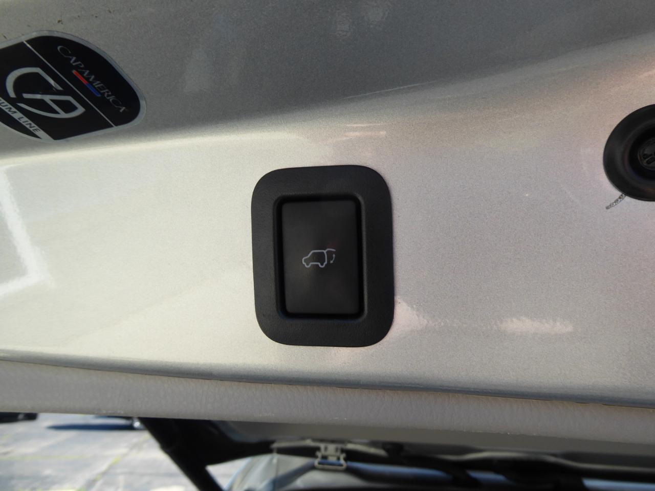 Toyota Highlander Limited AWD V6 2017