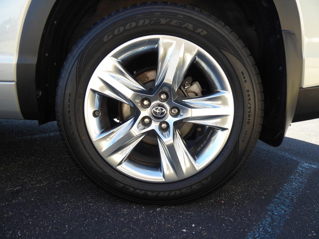 Toyota Highlander Limited AWD V6 2017