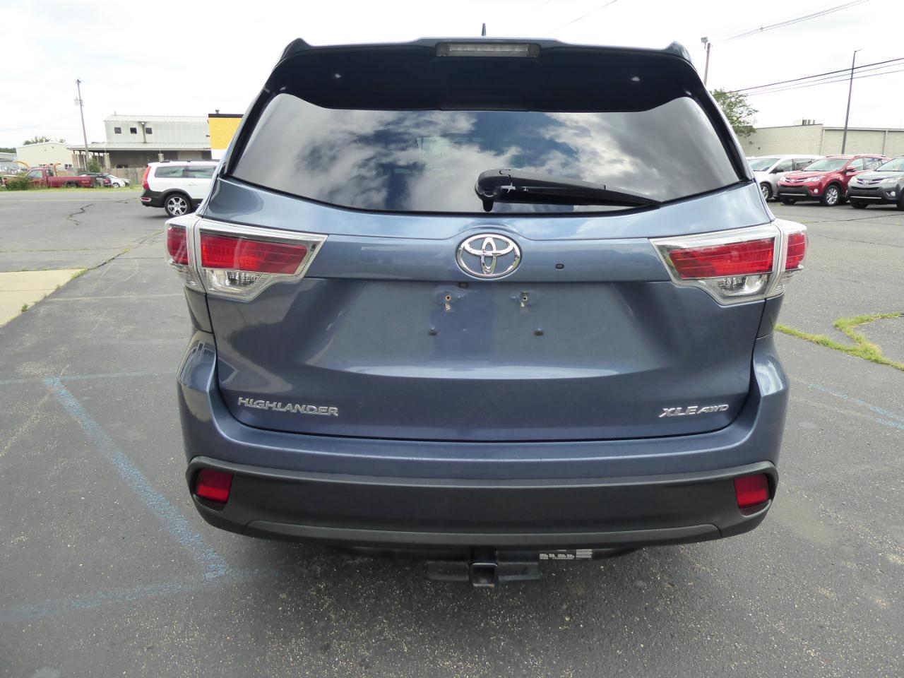 Toyota Highlander XLE AWD V6 2016