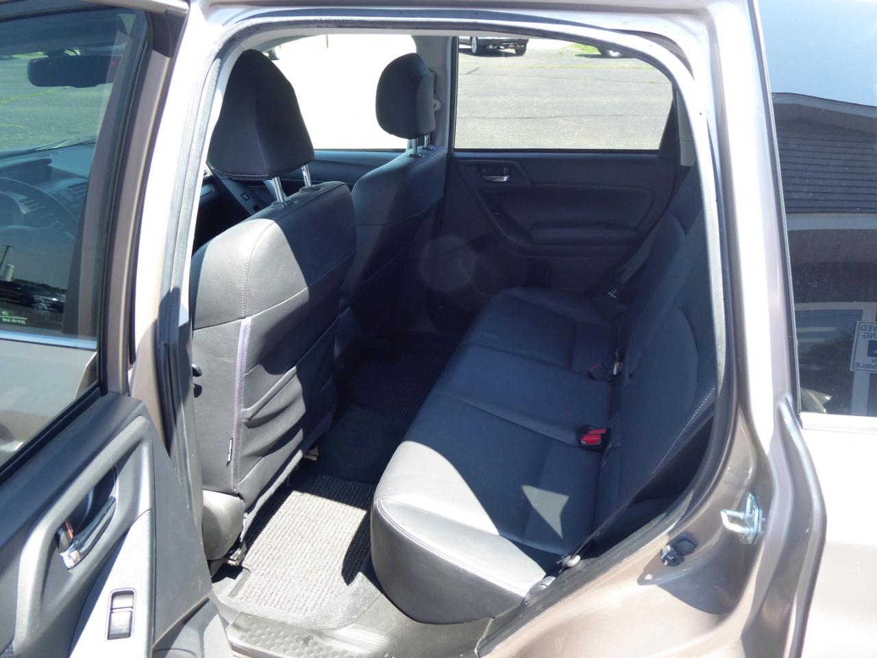Subaru Forester 2.5i Limited 2014