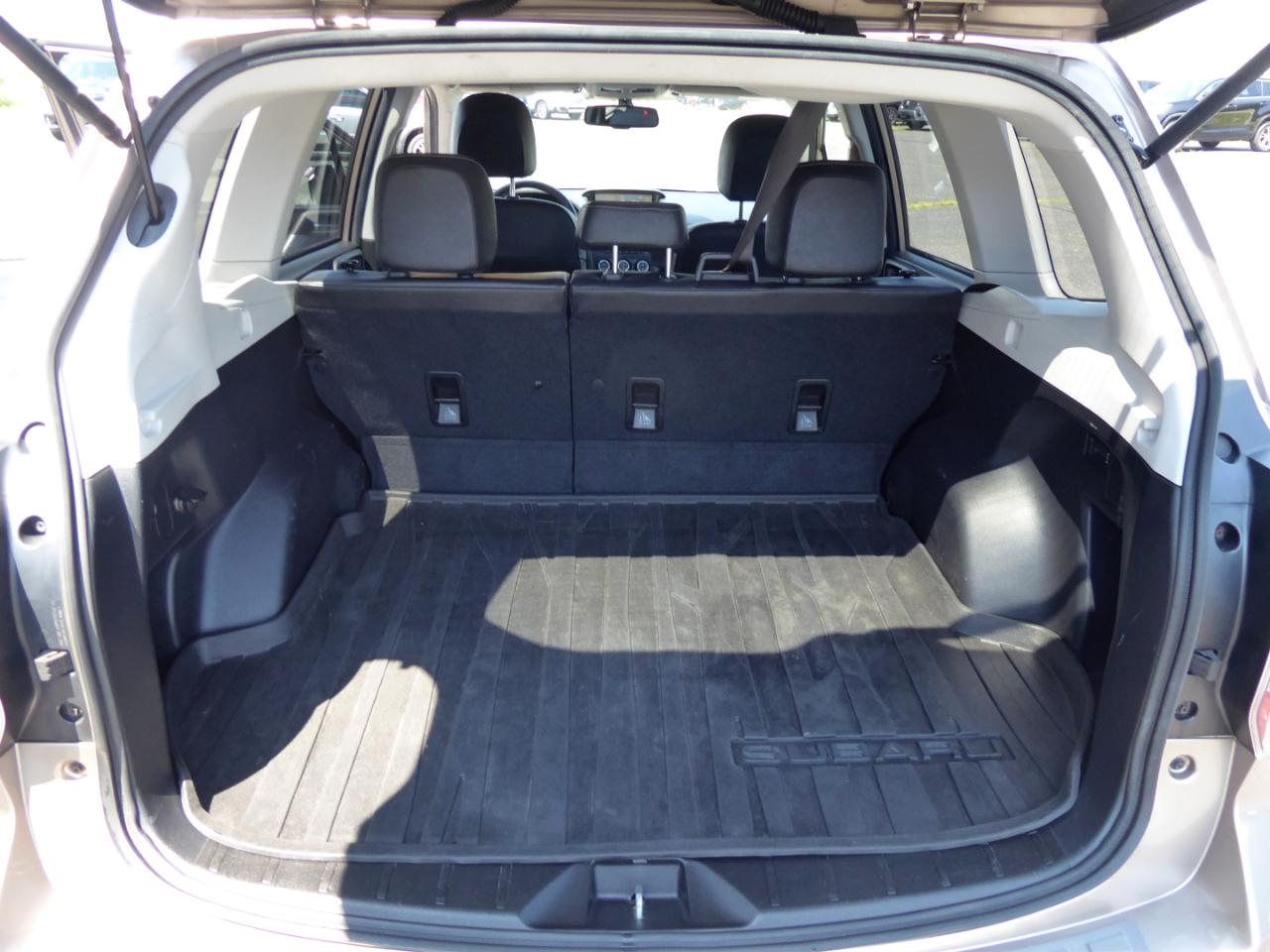 Subaru Forester 2.5i Limited 2014