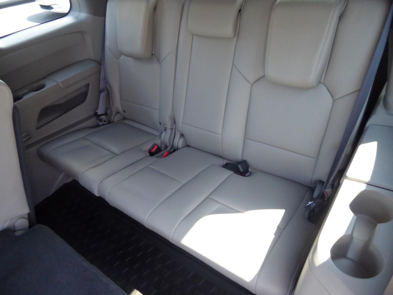 Honda Pilot EX-L 4WD 5-Spd AT 2012