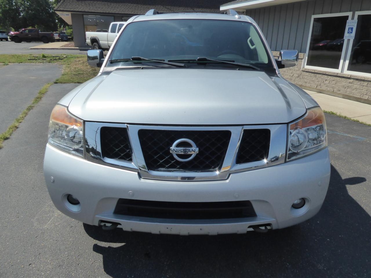 Nissan Armada Platinum 4WD 2014
